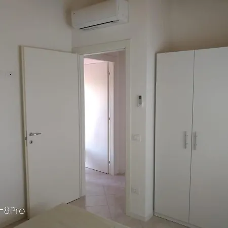 Deisy Canale Milani Apartament